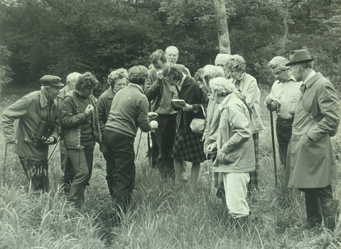 Image of John Keylock giving a talk to members at Great Breach Wood